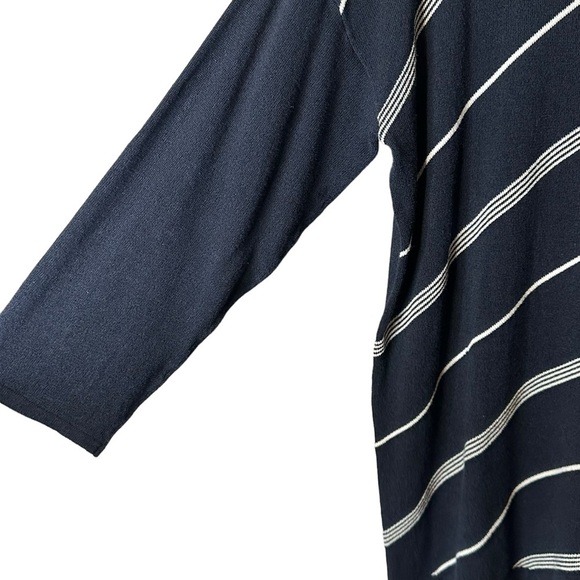J Jill Wearever Collection Blue & White diagonal striped sweater size small - Picture 4 of 10